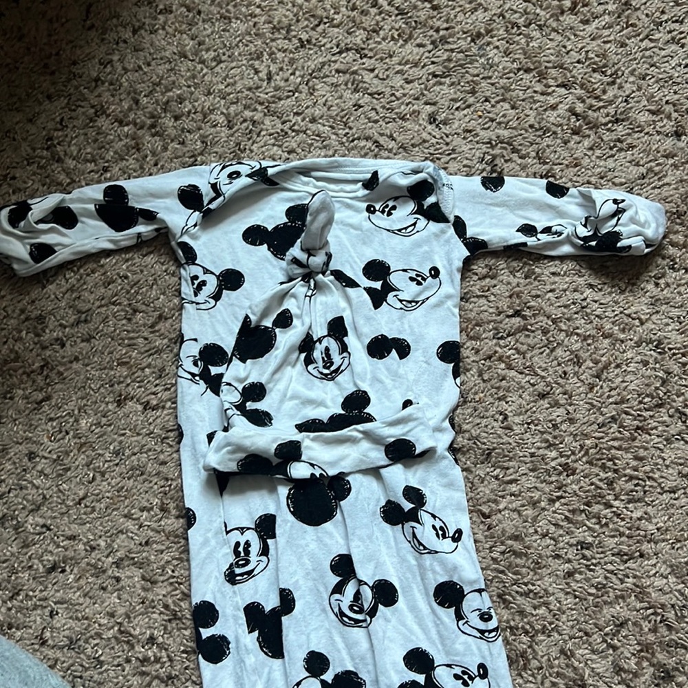 Milk snob Mickey Mouse gown and hat